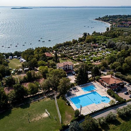 Camping Zocco Манерба-дель-Гарда Экстерьер фото